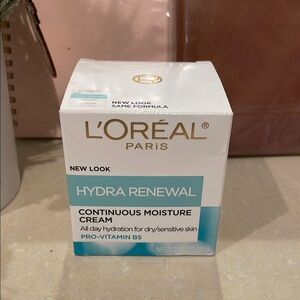 L'Oreal Hydra Renewal Cream - White and Blue‎